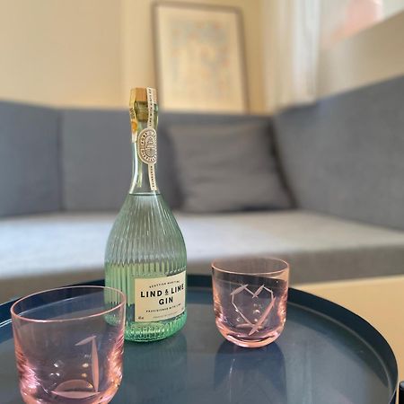 Urban Retreat I Modern Boho Apartments In Lovely Letna District - 10 Minutes From Old Town Прага Екстериор снимка