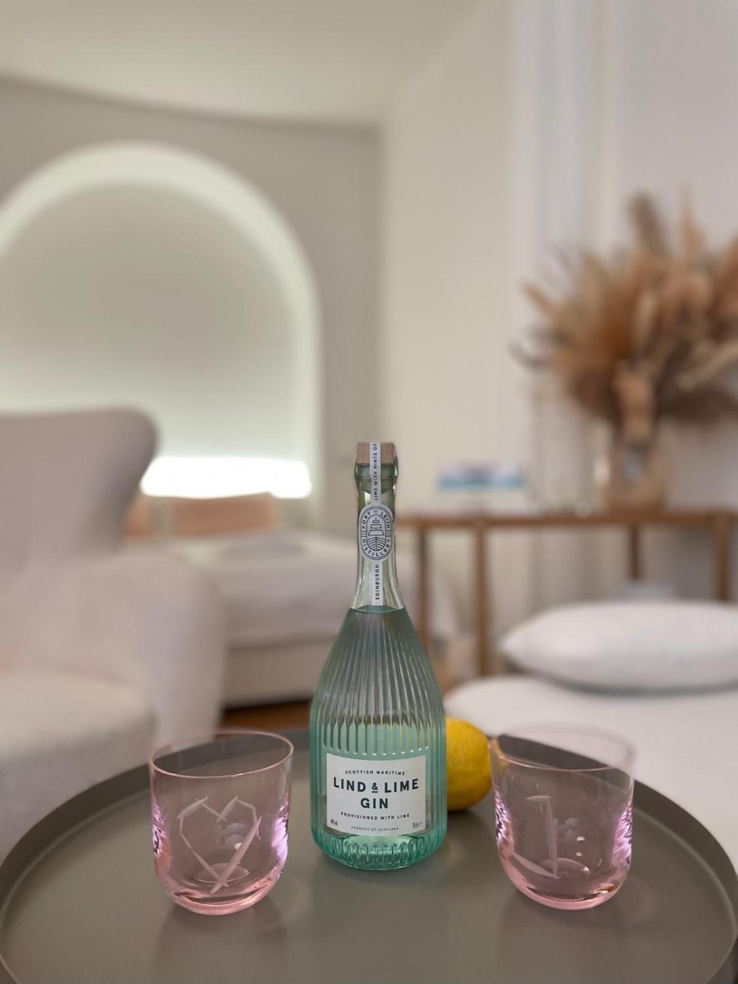 Urban Retreat I Modern Boho Apartments In Lovely Letna District - 10 Minutes From Old Town Прага Екстериор снимка