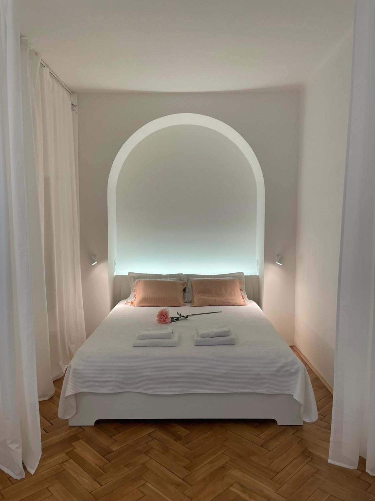 Urban Retreat I Modern Boho Apartments In Lovely Letna District - 10 Minutes From Old Town Прага Екстериор снимка