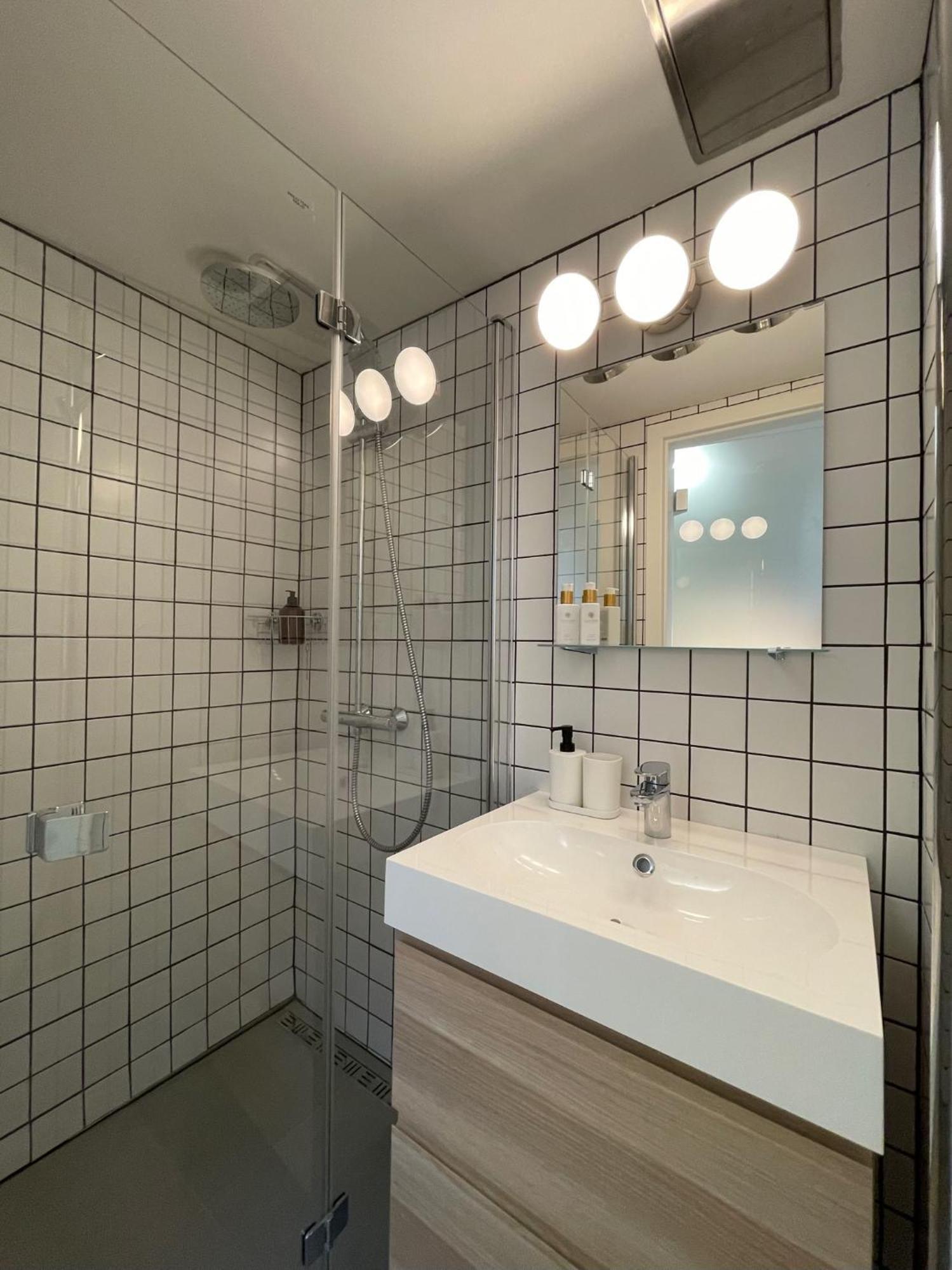 Urban Retreat I Modern Boho Apartments In Lovely Letna District - 10 Minutes From Old Town Прага Екстериор снимка